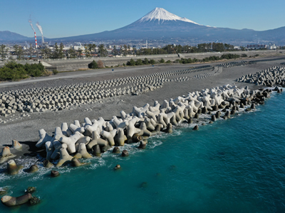 富士海岸川成島地区離岸堤災害復旧工事